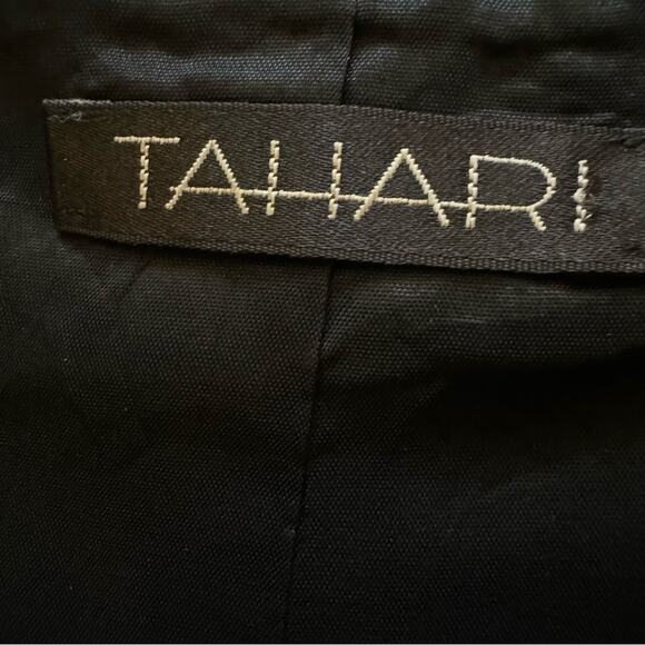 Tahari black sleeveless knee length formal sheath dress size 10
b4 - Picture 2 of 4